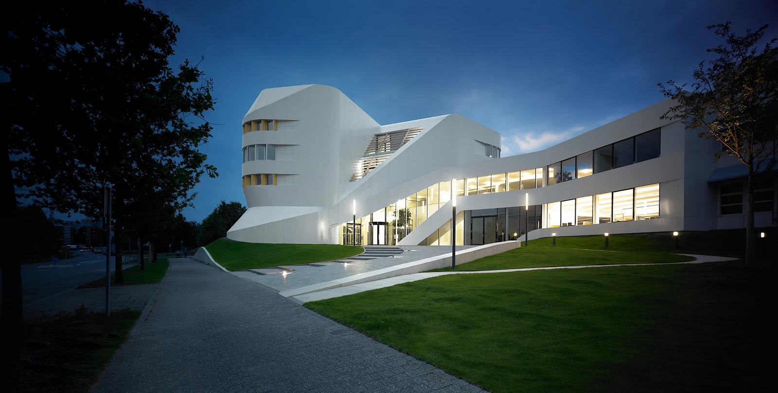Light Building Element